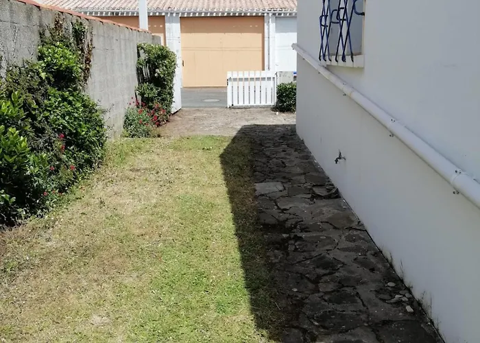 Holiday home Maison Deux Avec Jardin A 100m De L'ocean *